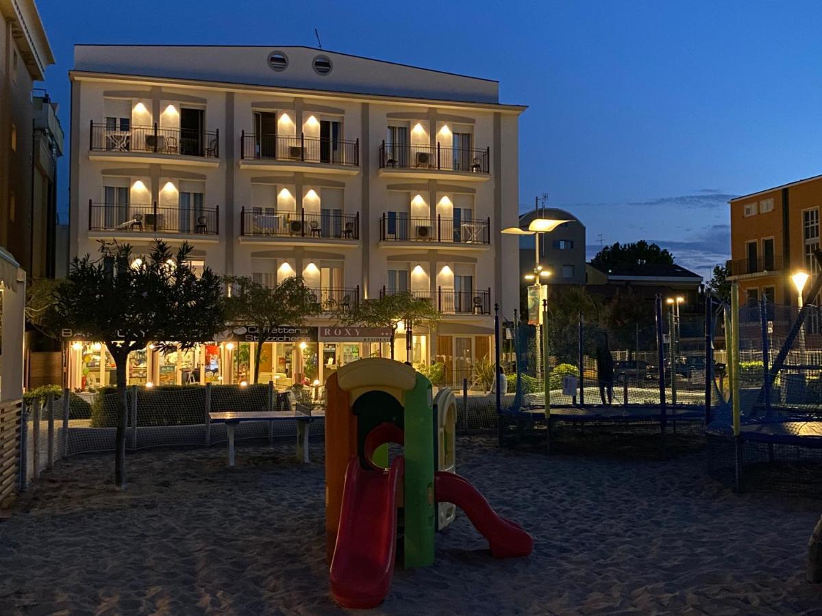 Residence Roxy Misano Adriatico Exterior photo